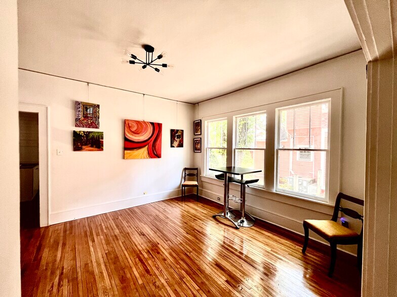 More Photos Of 1114 Dauphin St, Mobile Office For Lease