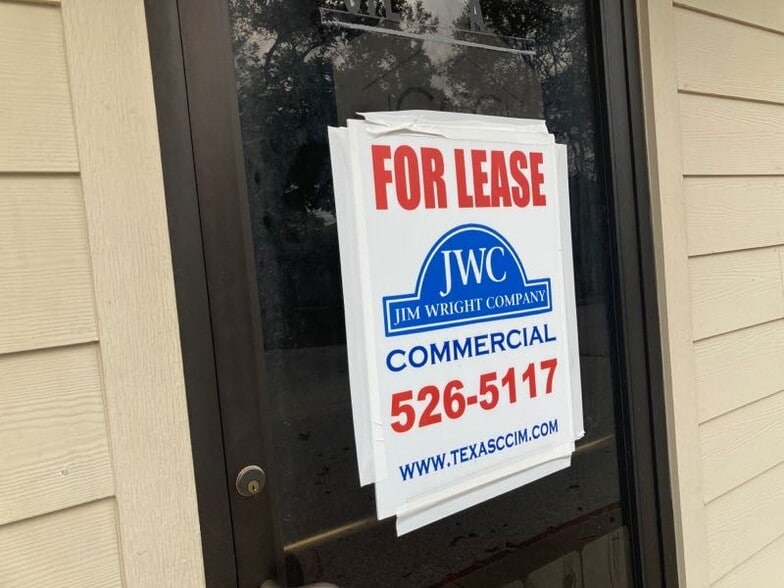 More Photos Of 1005 N 10th, Killeen Office Residential For Lease