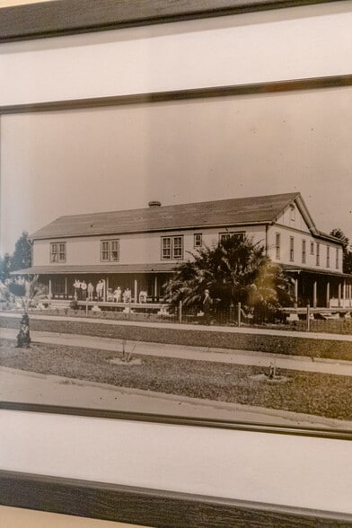 More Photos Of 107 N Broadway St, Fellsmere Hotel For Sale