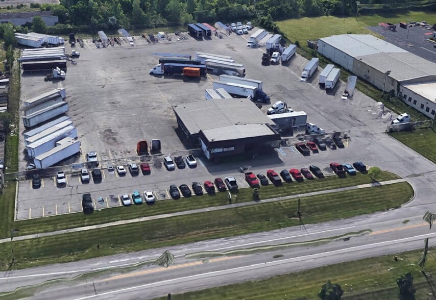 More Photos Of 9445 Inkster Rd, Taylor Truck Terminal For Sale