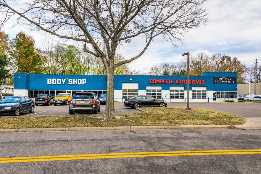 More Photos Of 8443 University Ave NE, Spring Lake Park Auto Repair For Sale