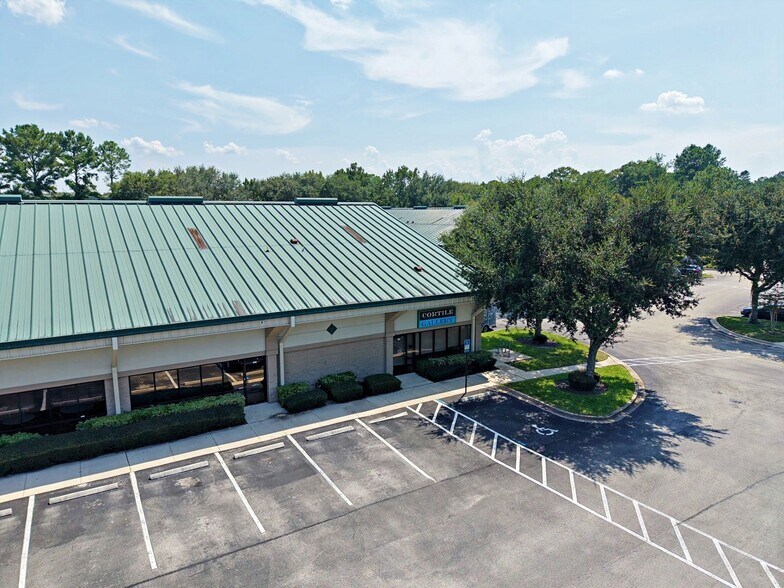 More Photos Of 3653 Regent Blvd, Jacksonville Flex For Sale