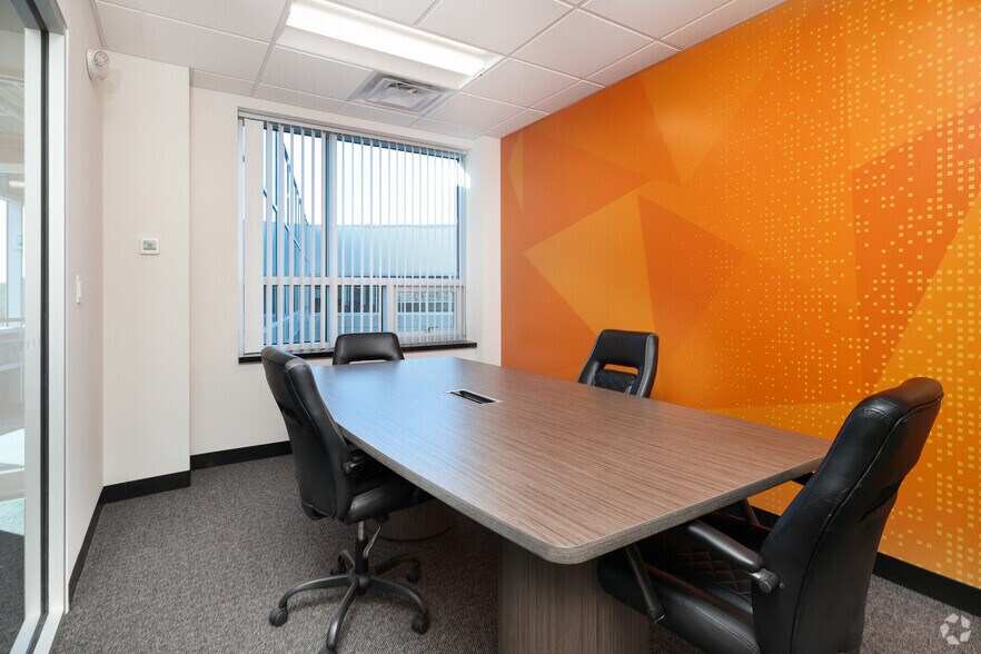 More Photos Of 48 Dunham Rd, Beverly Office For Lease