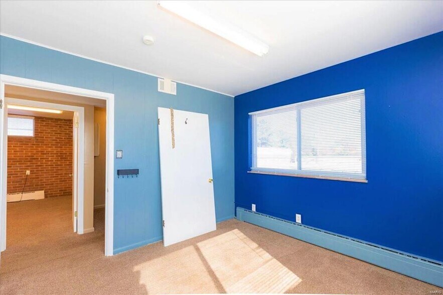 More Photos Of 9979 Watson Rd, Saint Louis Storefront Retail Office For Sale