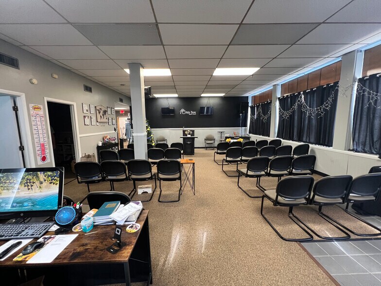 More Photos Of 451 Market St, Elmira Apartments For Sale