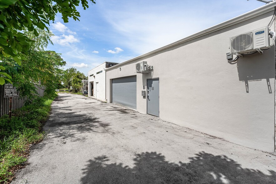 More Photos Of 1800-1812 SW 7th Ave, Pompano Beach Warehouse For Sale
