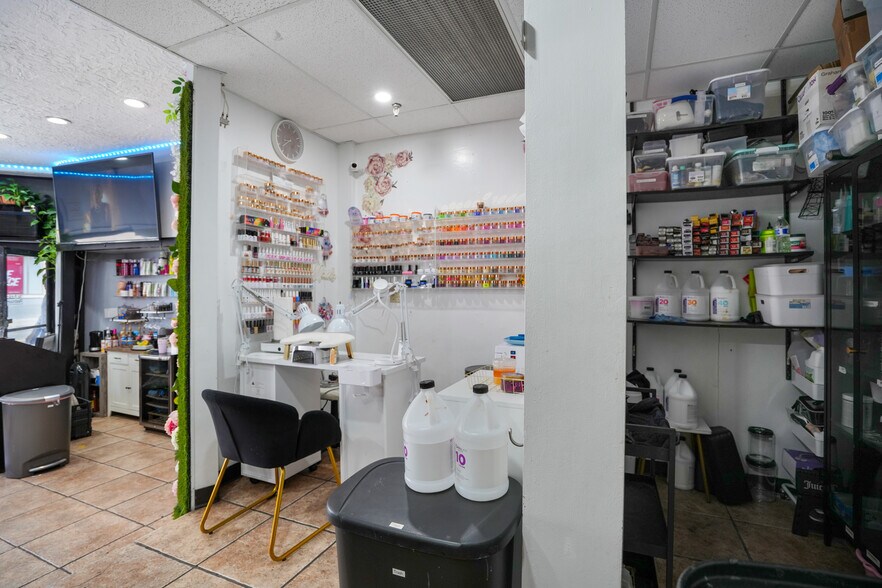 More Photos Of 104 E 4th St, Santa Ana General Retail For Sale