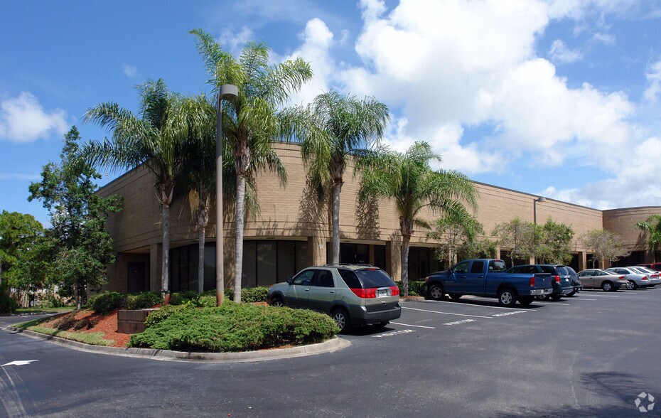 Primary Photo Of 751 North Dr, Melbourne Flex For Lease