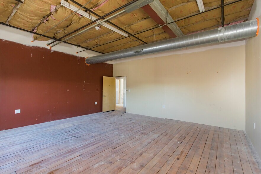 More Photos Of 3130 Belgrade St, Philadelphia Warehouse For Lease