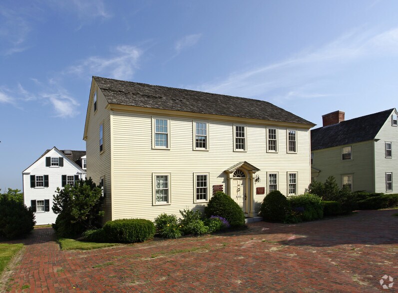 More Photos Of 404 The Hill Ct, Portsmouth Medical For Lease