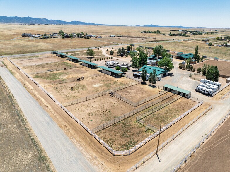 More Photos Of 7950 N Coyote Springs Rd, Prescott Valley Horse Stables For Sale