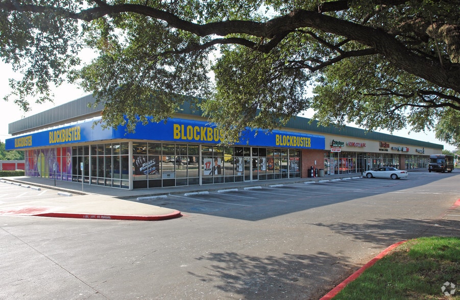More Photos Of 655-700 W Illinois Ave, Dallas Unknown For Lease