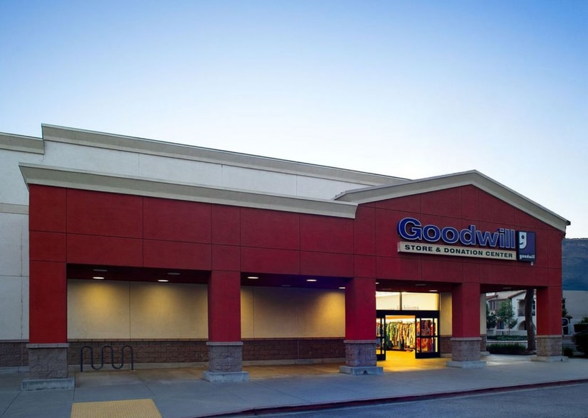 Primary Photo Of 526 W Foothill Blvd, Glendora Drugstore For Sale