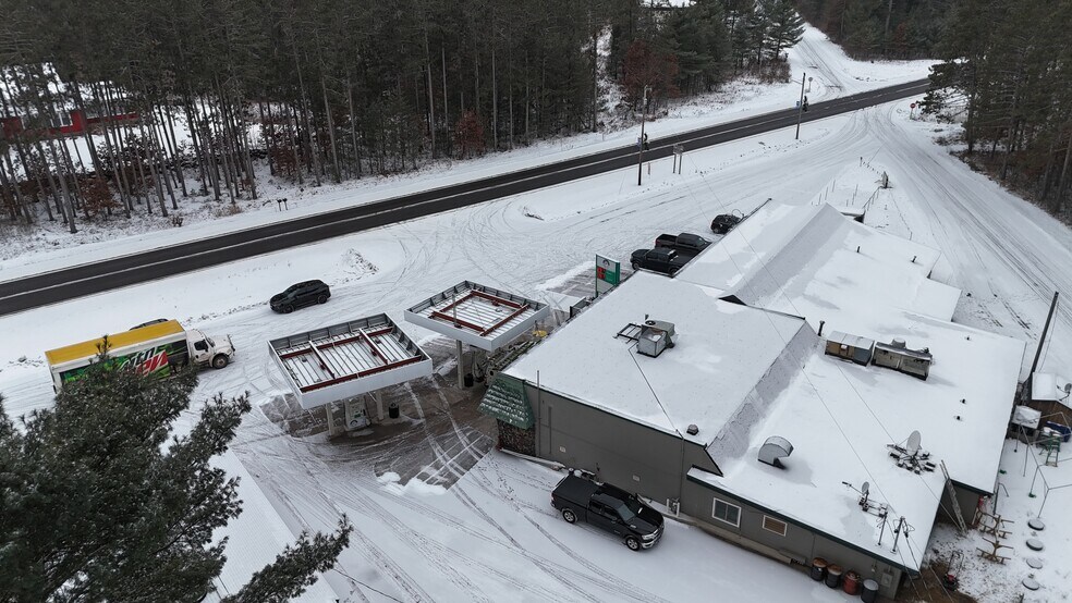 More Photos Of 5198 S US Highway 51, Manitowish Waters Service Station For Sale