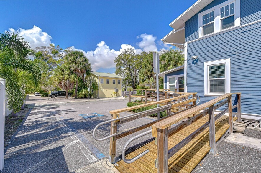 More Photos Of 211 S Boulevard, Tampa Office For Sale