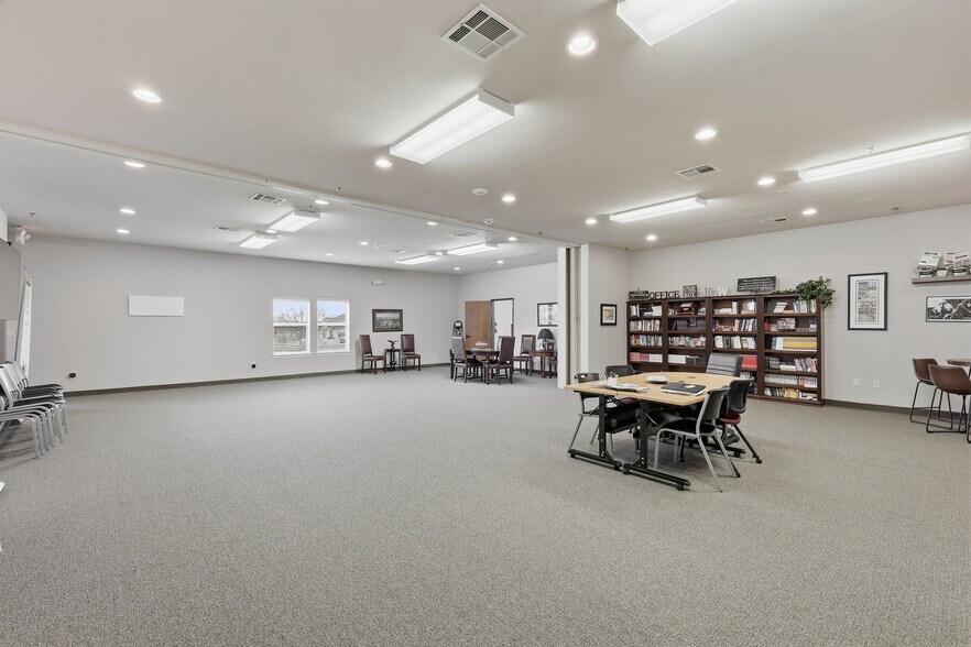 More Photos Of 3605 Yucca Dr, Flower Mound Medical For Lease