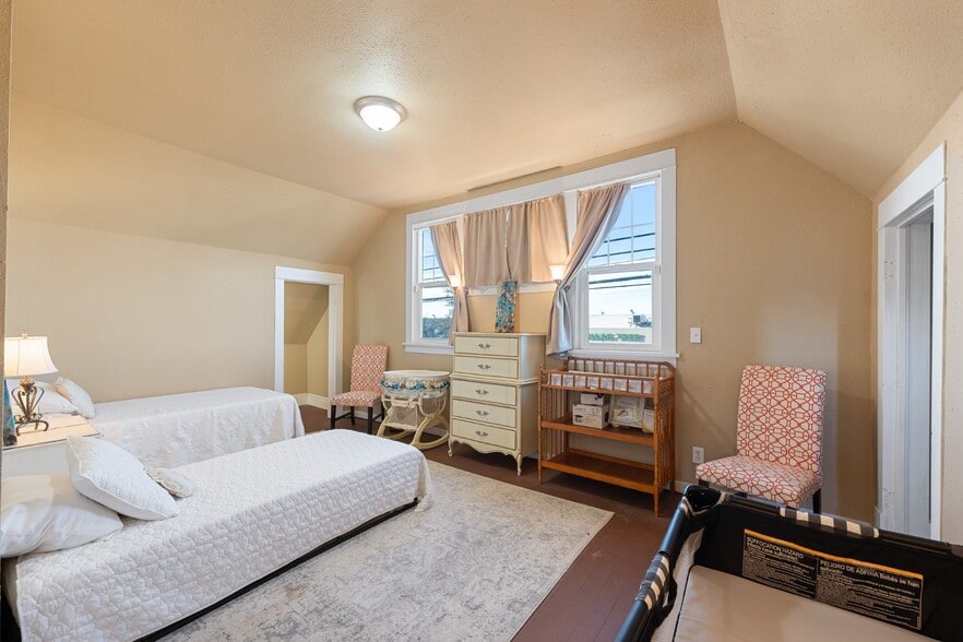 More Photos Of 2012 N Ruby St, Spokane Freestanding For Sale