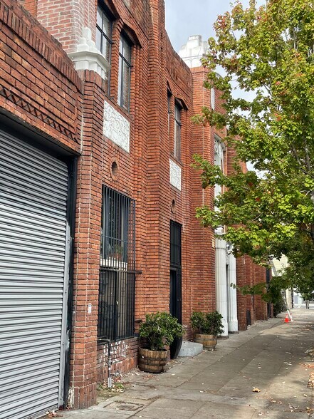 More Photos Of 2521 San Pablo Ave, Oakland Apartments For Sale