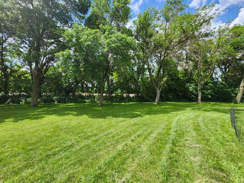 More Photos Of 204 3rd St SW, Rake Apartments For Sale