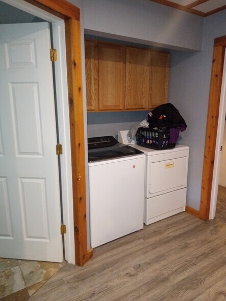 More Photos Of 214 S Mckay Ave, Spring Valley Storefront Retail Residential For Sale