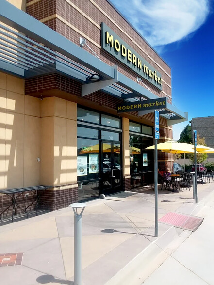 More Photos Of 1000 S Colorado Blvd, Denver Restaurant For Lease