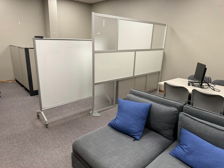 More Photos Of 2200 S Washburn St, Oshkosh Freestanding For Lease