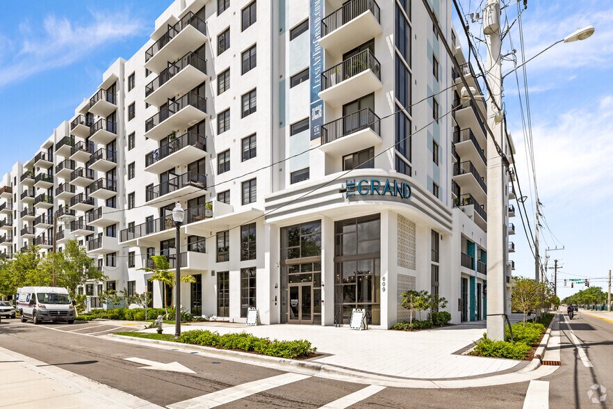 More Photos Of 609 2nd St, West Palm Beach Apartments For Lease