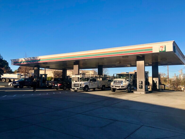More Photos Of 3520 Pacheco Blvd, Martinez Service Station For Sale