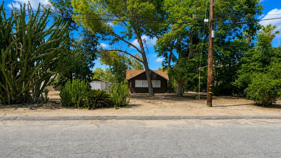 More Photos Of 11139 Laurel Ave, Bloomington Land For Sale