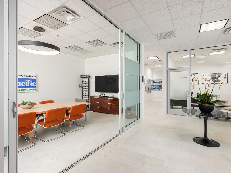 More Photos Of 707 E Tahquitz Canyon Way, Palm Springs Medical For Lease