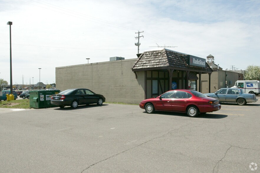 More Photos Of 6211 S Westnedge Ave, Portage Freestanding For Lease