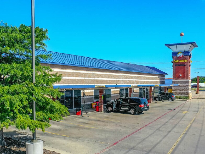 Primary Photo Of 6231 Denton Hwy, Haltom City Carwash For Sale