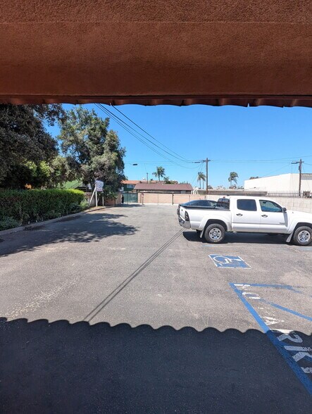 More Photos Of 1614 French St, Santa Ana Medical For Sale