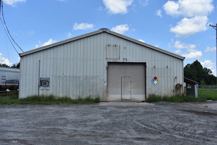 More Photos Of 2582 Salisbury Hwy, Statesville Manufacturing For Sale