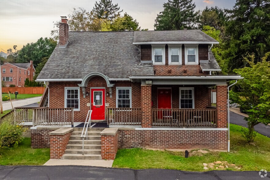 More Photos Of 1812 Lincoln Way, Mckeesport Office For Sale