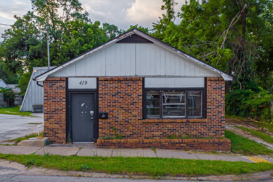 More Photos Of 419 W Kearney St, Springfield Freestanding For Sale