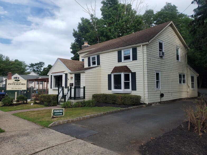 23 E Main St, Mendham, NJ 07945 Retail For Lease