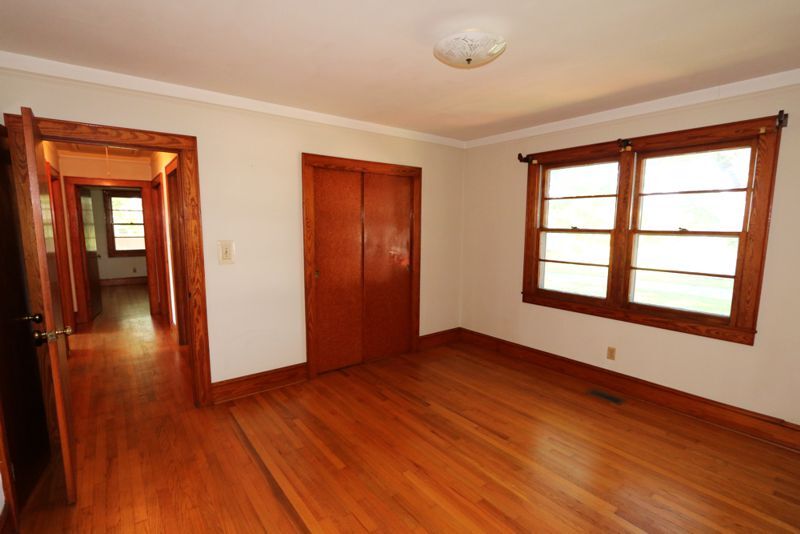 More Photos Of 2541 Locust Hill Rd, Taylors Office Residential For Lease