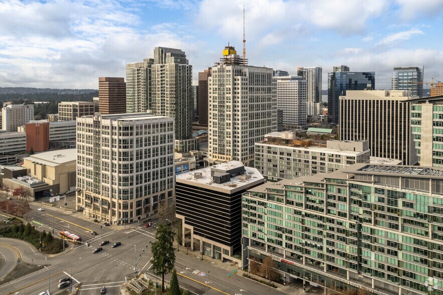 More Photos Of 11100 NE 8th St, Bellevue Office For Lease