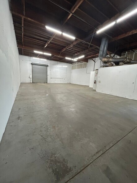 More Photos Of 5720 Roseville Rd, Sacramento Unknown For Lease