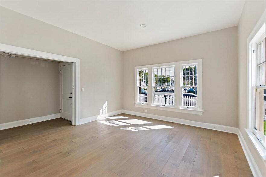 More Photos Of 1703 S Burlington Ave, Los Angeles Apartments For Sale