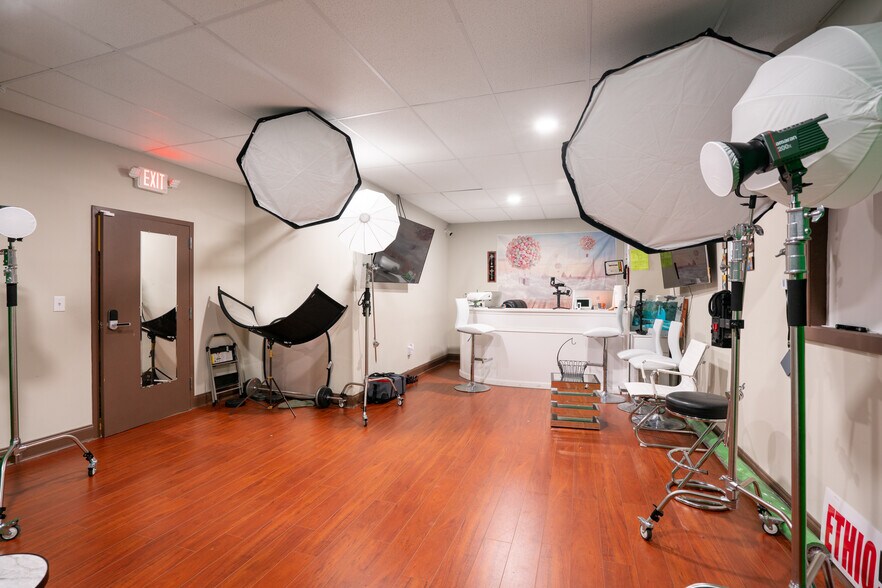 More Photos Of 4260 E Ponce De Leon Ave, Clarkston Freestanding For Lease