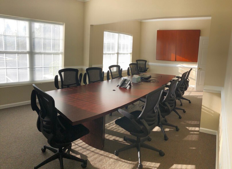 More Photos Of 925 Sanders Rd, Cumming Coworking Space