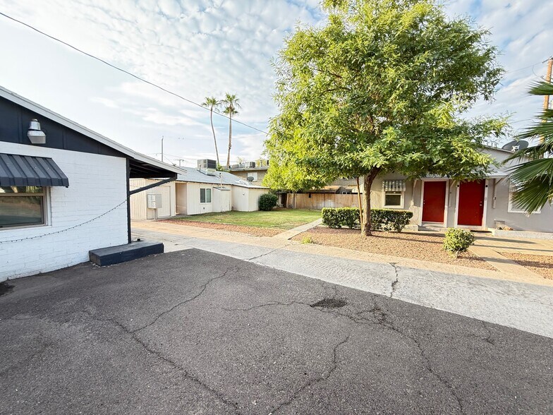 More Photos Of 9238 N 7th Ave, Phoenix Apartments For Sale