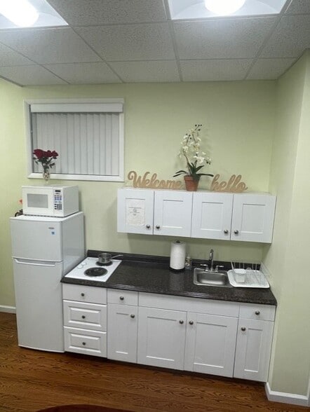 More Photos Of 47 Bethpage Rd, Hicksville Office For Lease