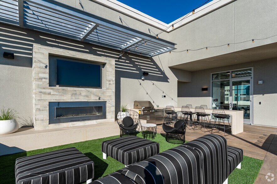 More Photos Of 1910 N Main St, Walnut Creek Apartments For Lease