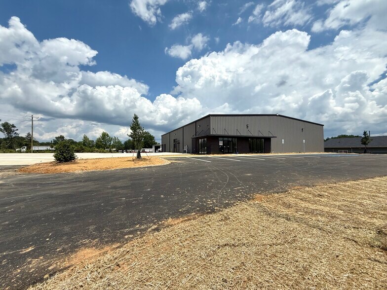 More Photos Of 106 War Birds blvd, Spartanburg Industrial For Sale