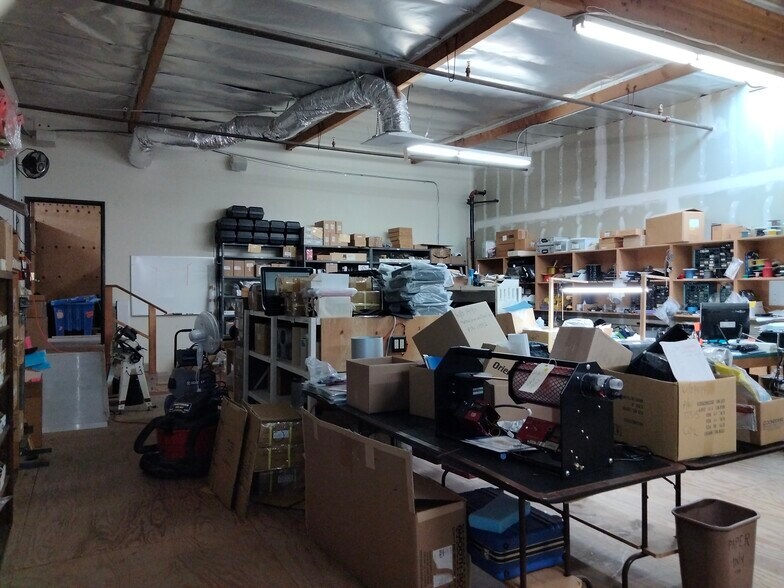 More Photos Of 4125 Market St, Ventura Light Manufacturing For Sale