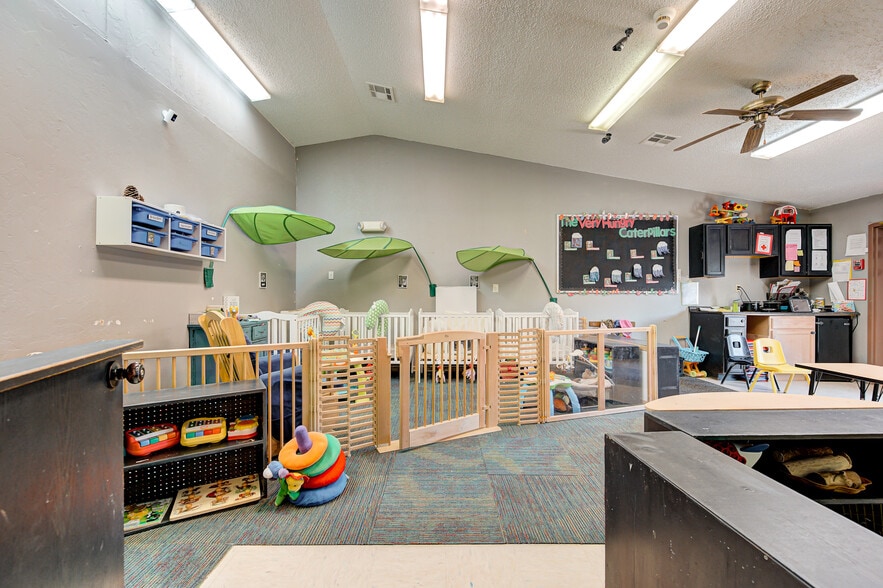 More Photos Of 11801 Southwood Dr, Oklahoma City Daycare Center For Sale