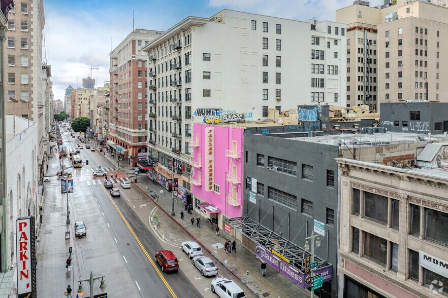 More Photos Of 445 S Broadway, Los Angeles Storefront Retail Office For Lease